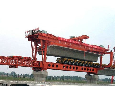 提梁機(jī)磨合期要注意哪些事項